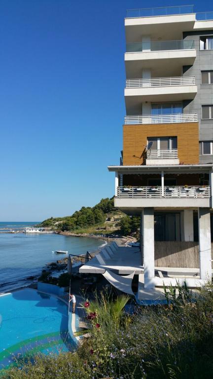 Laura'S Home Durrës Exterior foto